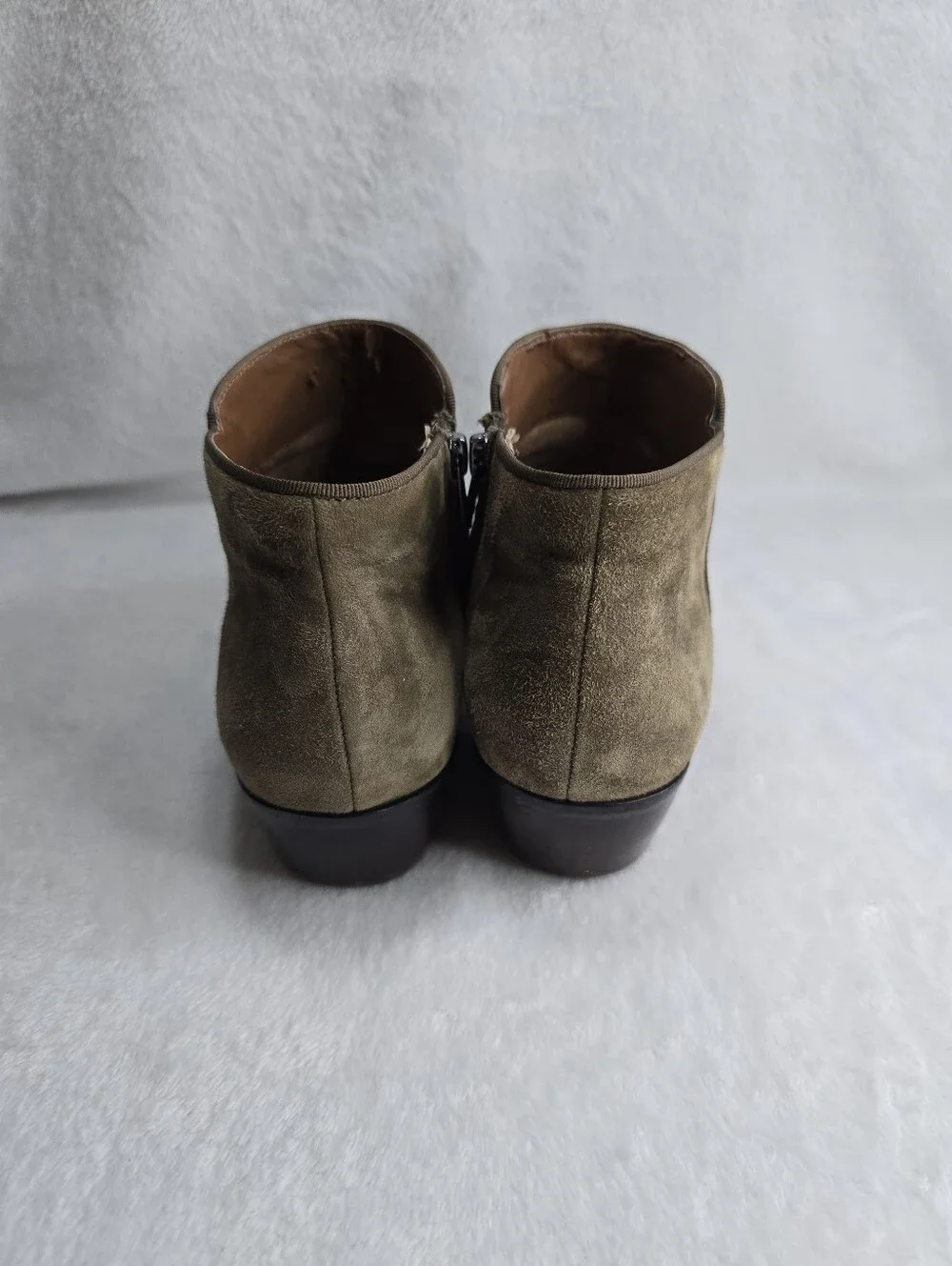 Sam Edelman Petty Suede Ankle Booties Olive Moss Womens size 8 See Description